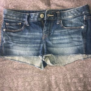 Express cutoff shorts